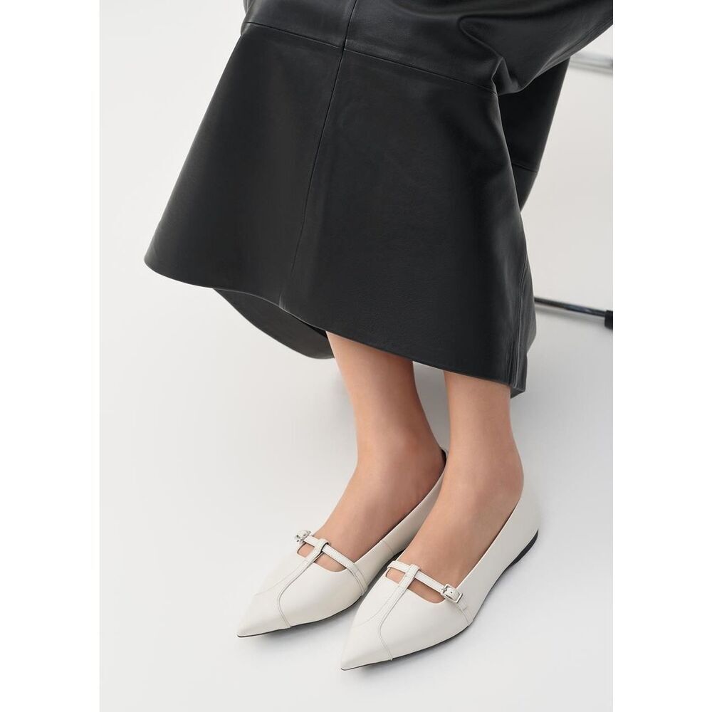 New Vagabond Shoemakers Hermine Pointed Toe T-Strap Flats in White Leather 38/8 - Picture 2 of 9